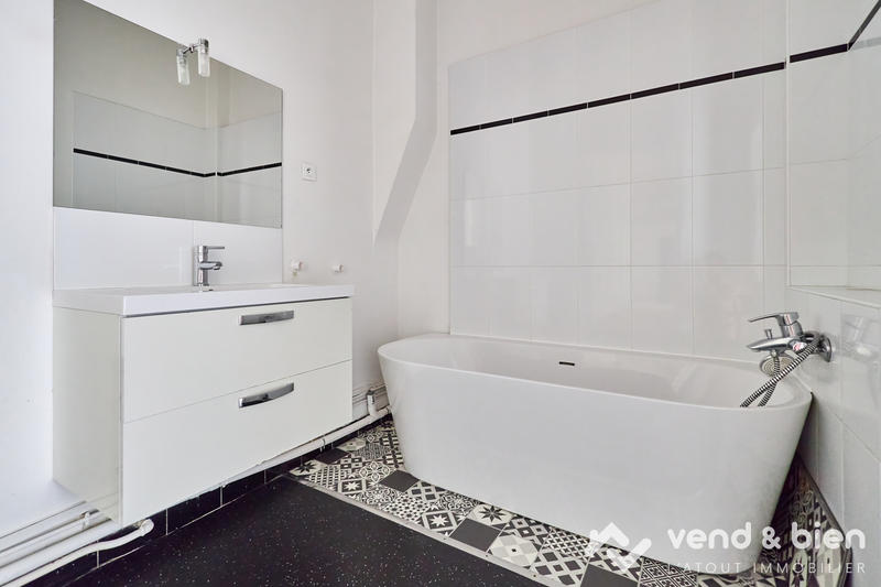 Appartement - 147 m² - 5 pièces