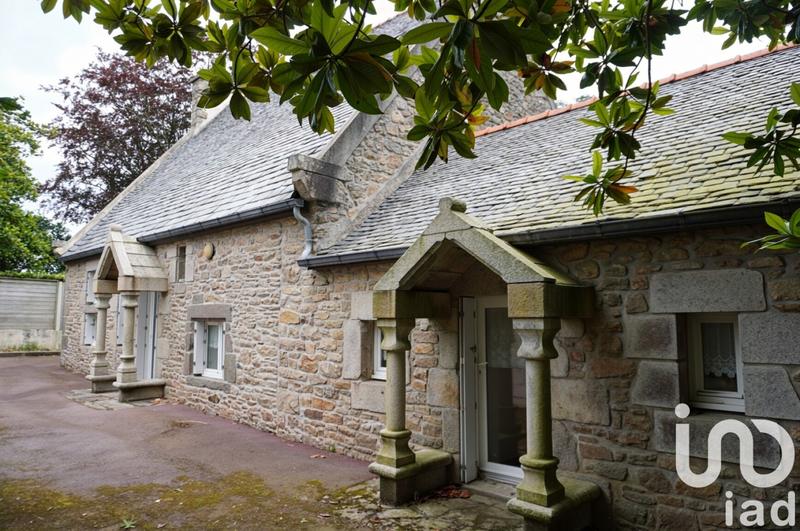 Maison - 168 m² - 8 pièces