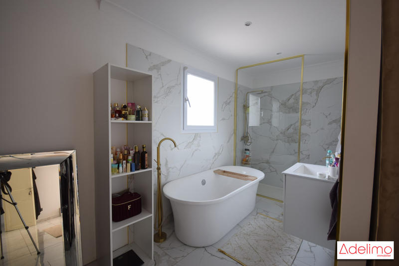 Villa - 189 m² - 7 pièces