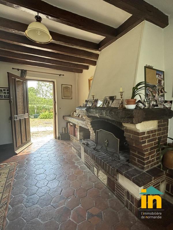 Maison - 180 m² - 9 pièces