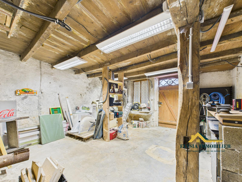 Maison - 232 m² - 2 pièces