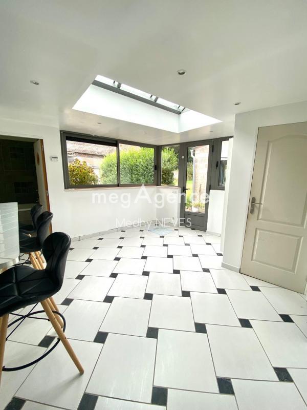 Maison - 135 m² - 6 pièces