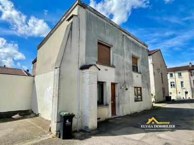 Maison - 85 m² - 4 pièces