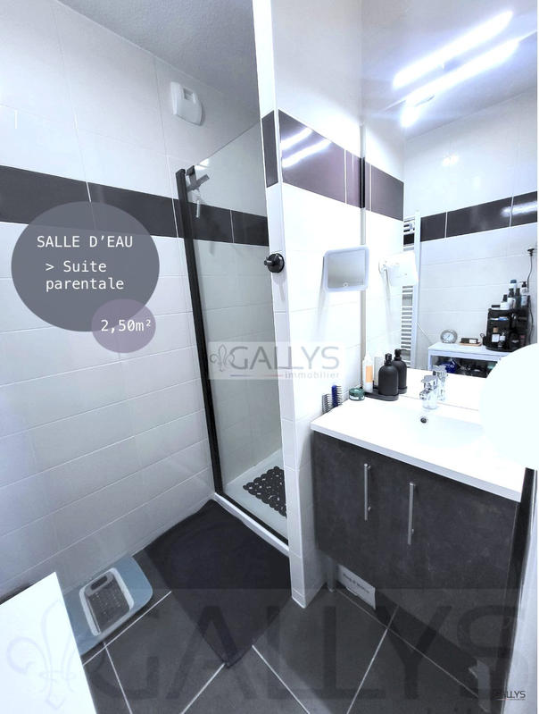 Appartement - 128 m² - 5 pièces