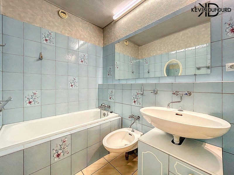 Appartement - 80 m² - 4 pièces