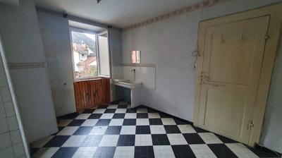 Maison - 121 m² - 6 pièces