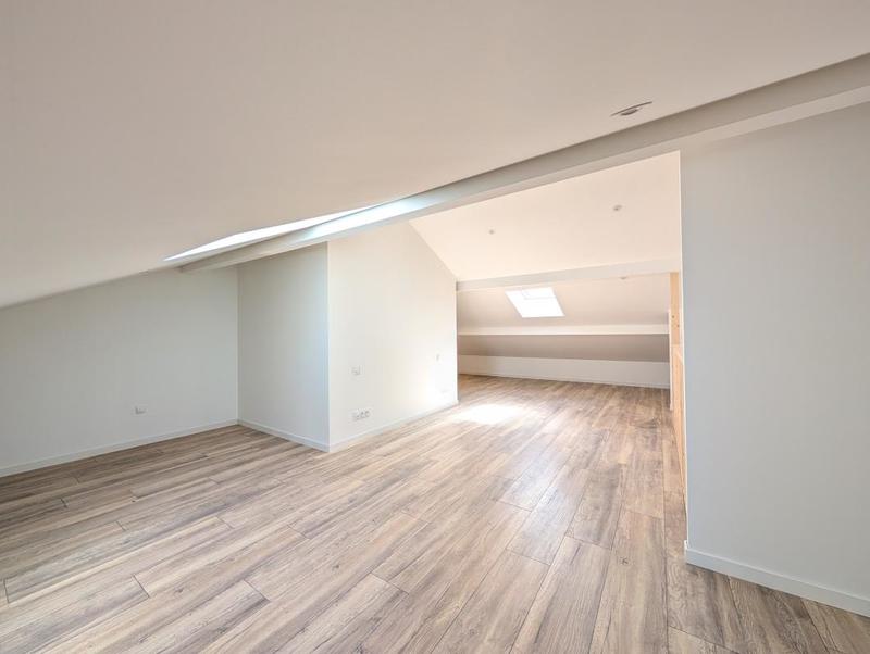 Appartement - 160 m² - 5 pièces