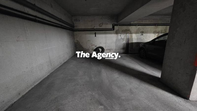 Parking / Garage - 12 m²