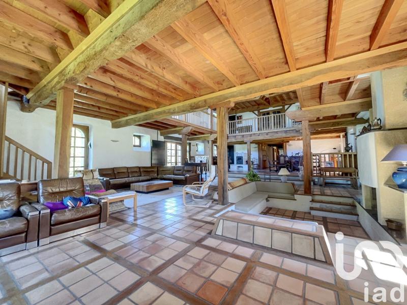 Maison - 564 m² - 13 pièces