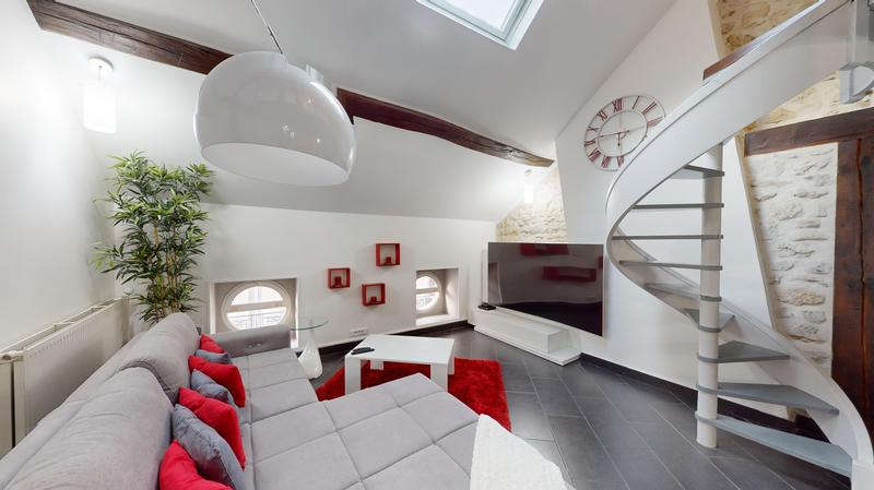 Appartement - 120 m² - 5 pièces