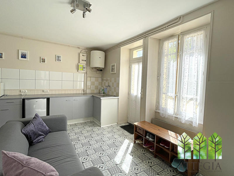 Maison - 165 m² - 8 pièces