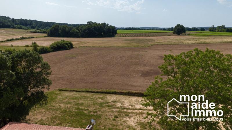 Maison - 460 m² - 8 pièces