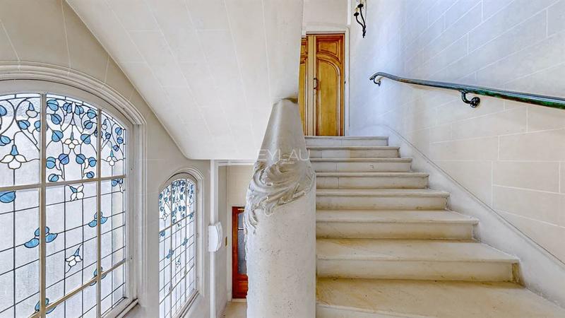 Appartement - 140 m² - 5 pièces