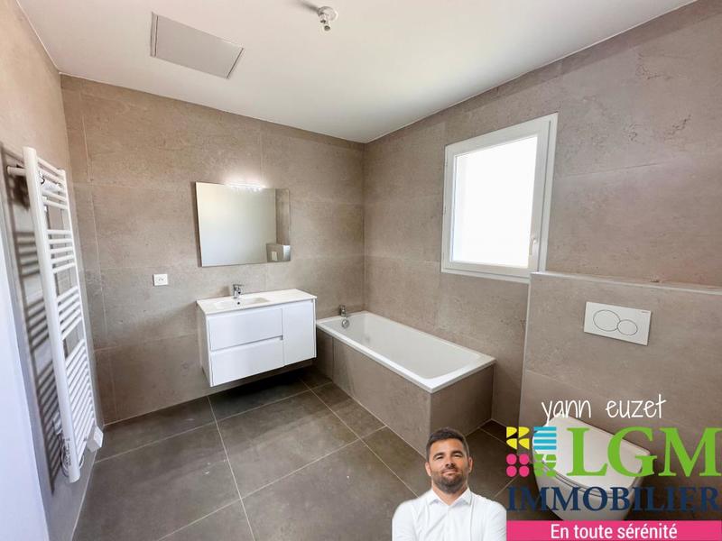 Maison - 95 m² - 4 pièces