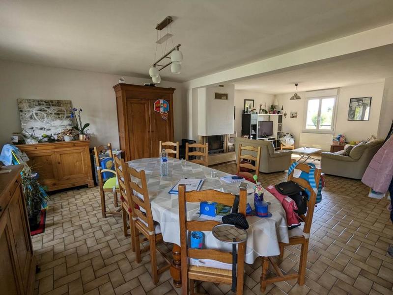 Pavillon - 130 m² - 8 pièces