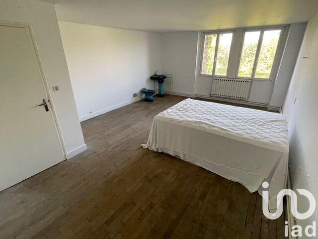 Maison - 245 m² - 9 pièces