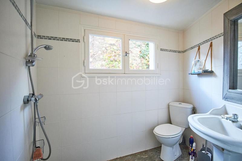 Maison en pierre - 180 m² - 11 pièces