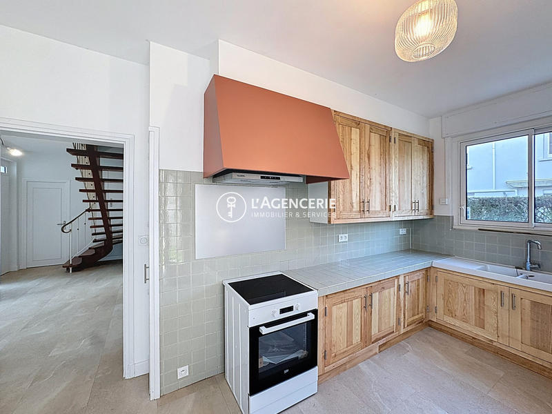 Maison - 122 m² - 5 pièces