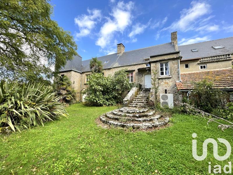 Maison - 438 m² - 16 pièces