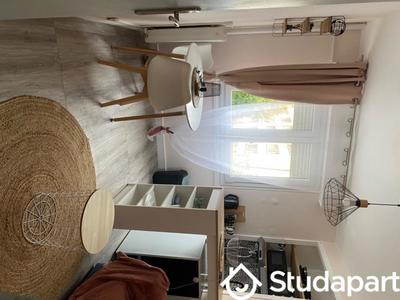 Appartement - 15 m² - 1 pièce