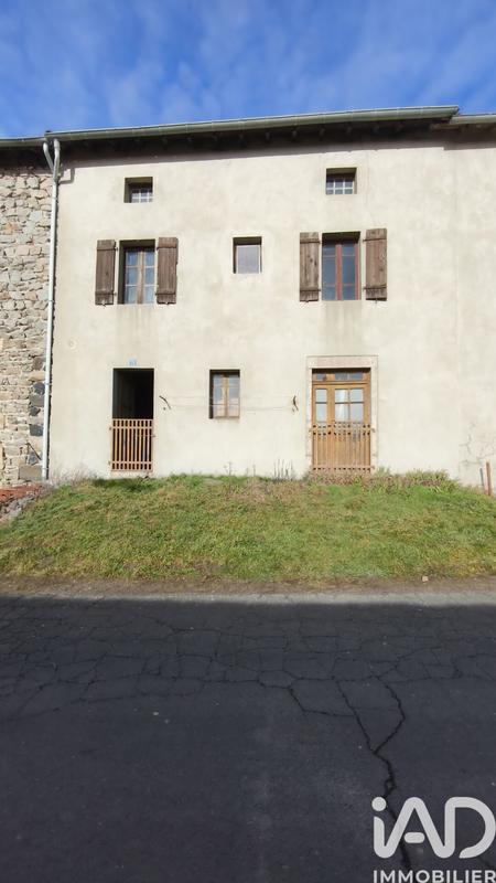 Maison - 93 m² - 4 pièces