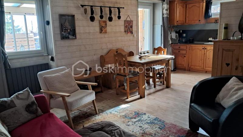 Appartement - 100 m² - 5 pièces