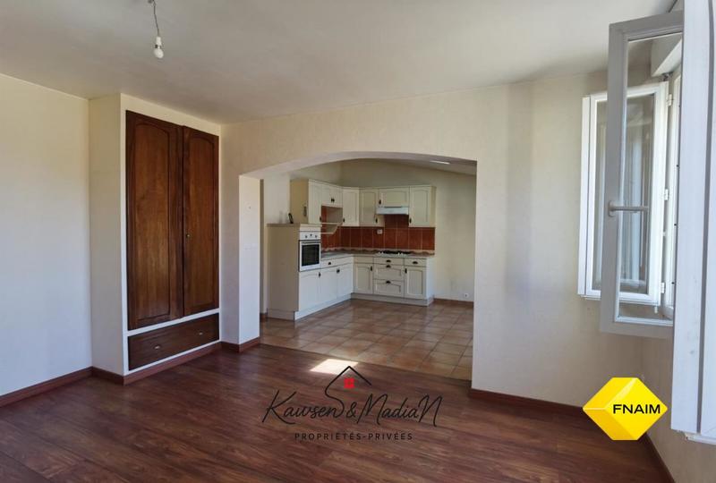 Immeuble - 250 m² - 18 pièces