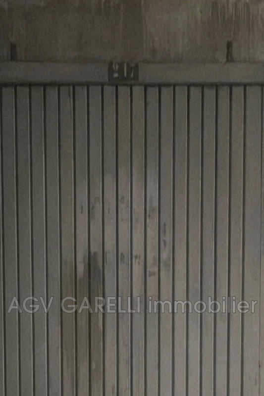 Parking / Garage - 15 m²