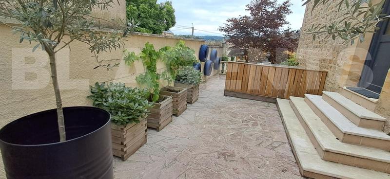 Maison - 140 m² - 5 pièces