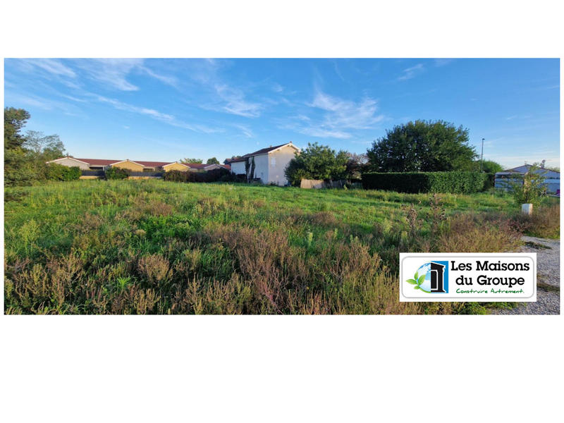 Terrain constructible - 1 052 m²
