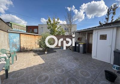 Maison - 86 m² - 4 pièces