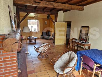 Maison - 280 m² - 8 pièces