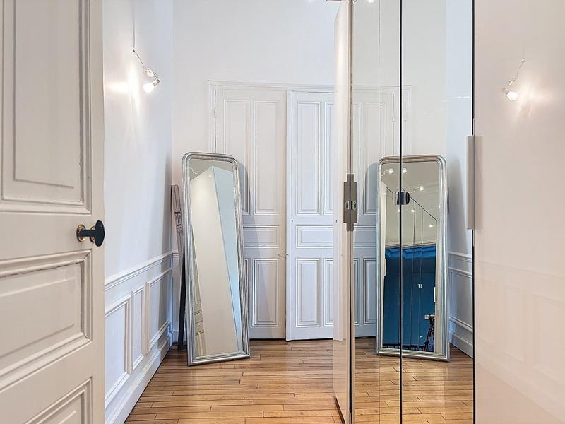 Maison de ville - 245 m² - 8 pièces