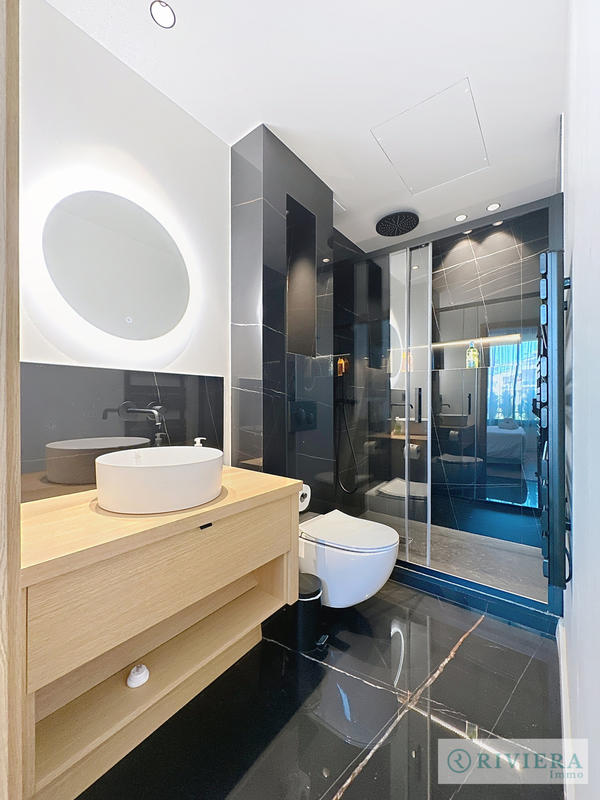 Appartement - 100 m² - 4 pièces