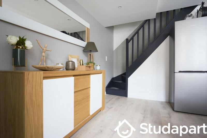 Chambre - 11 m² - 1 pièce