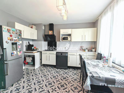 Maison - 120 m² - 4 pièces