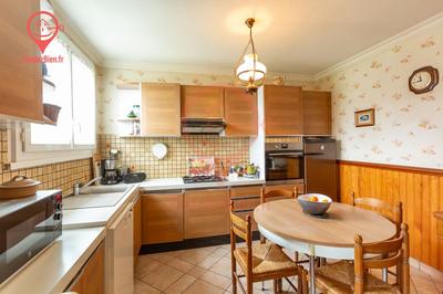 Maison - 122 m² - 6 pièces