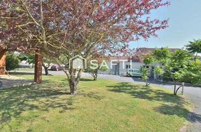 Maison - 162 m² - 8 pièces