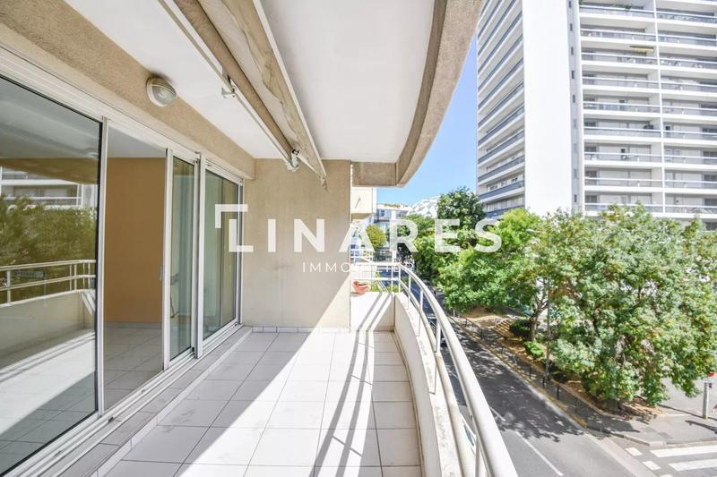 Appartement - 94 m² - 4 pièces