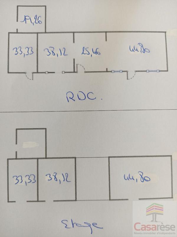 Grange - 270 m² - 8 pièces