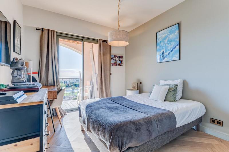 Penthouse - 141 m² - 5 pièces