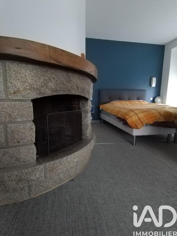 Maison - 210 m² - 8 pièces