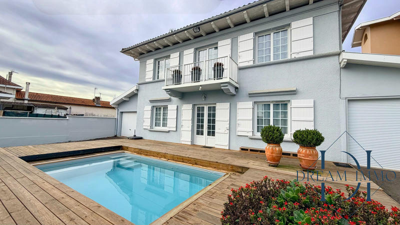 Maison - 179 m² - 4 pièces