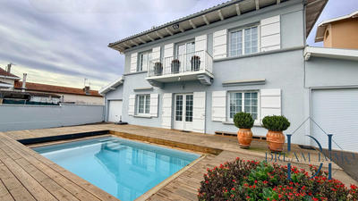 Maison - 179 m² - 4 pièces