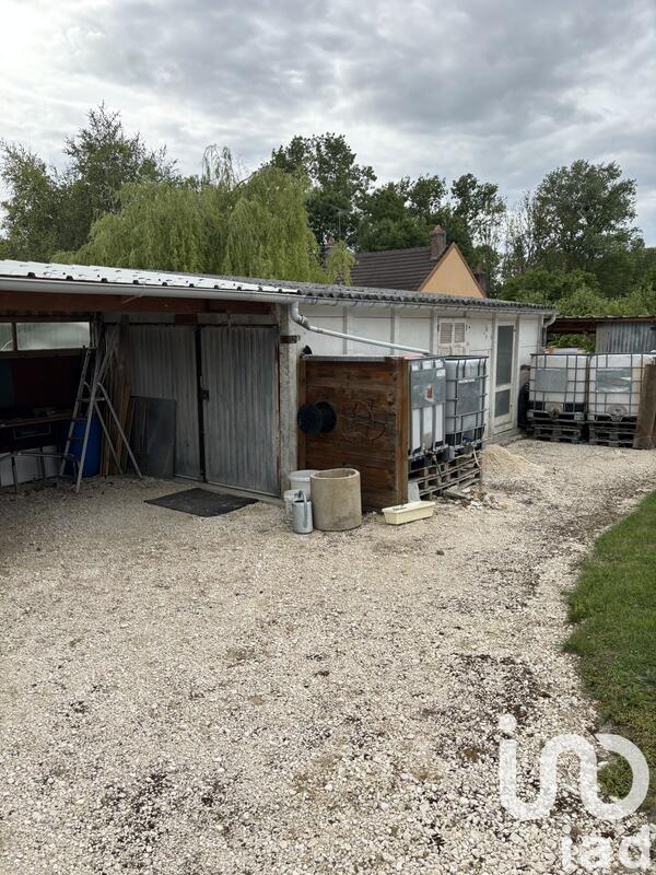 Maison - 279 m² - 11 pièces