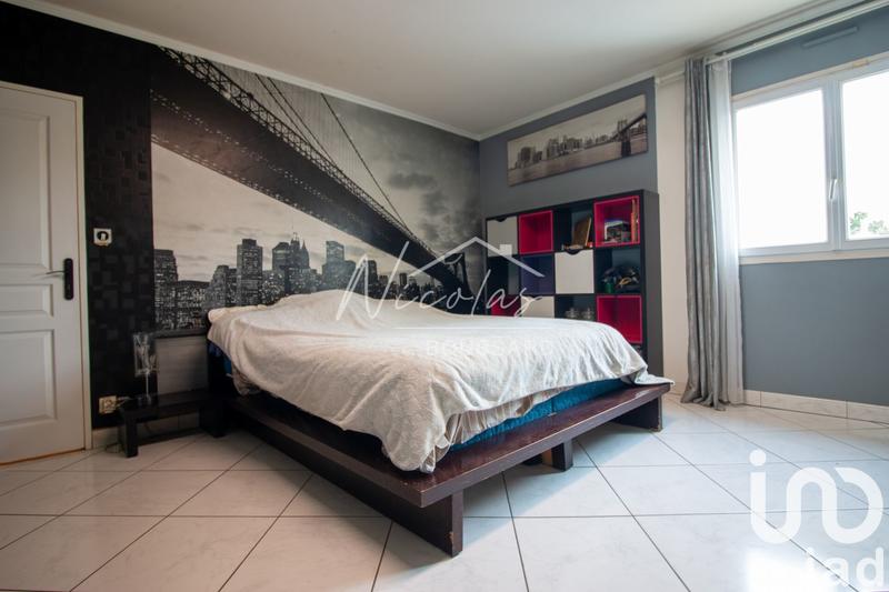 Maison - 212 m² - 8 pièces