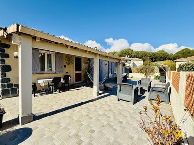 Maison - 135 m² - 6 pièces