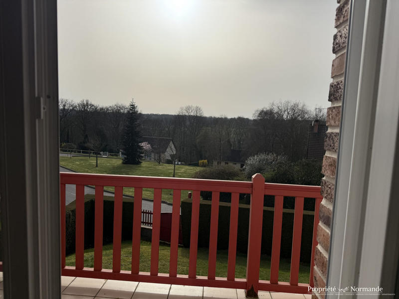 Maison traditionnelle - 200 m² - 7 pièces