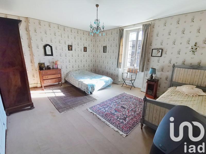 Maison - 300 m² - 9 pièces