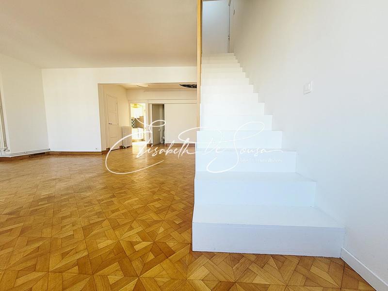 Appartement - 144 m² - 6 pièces